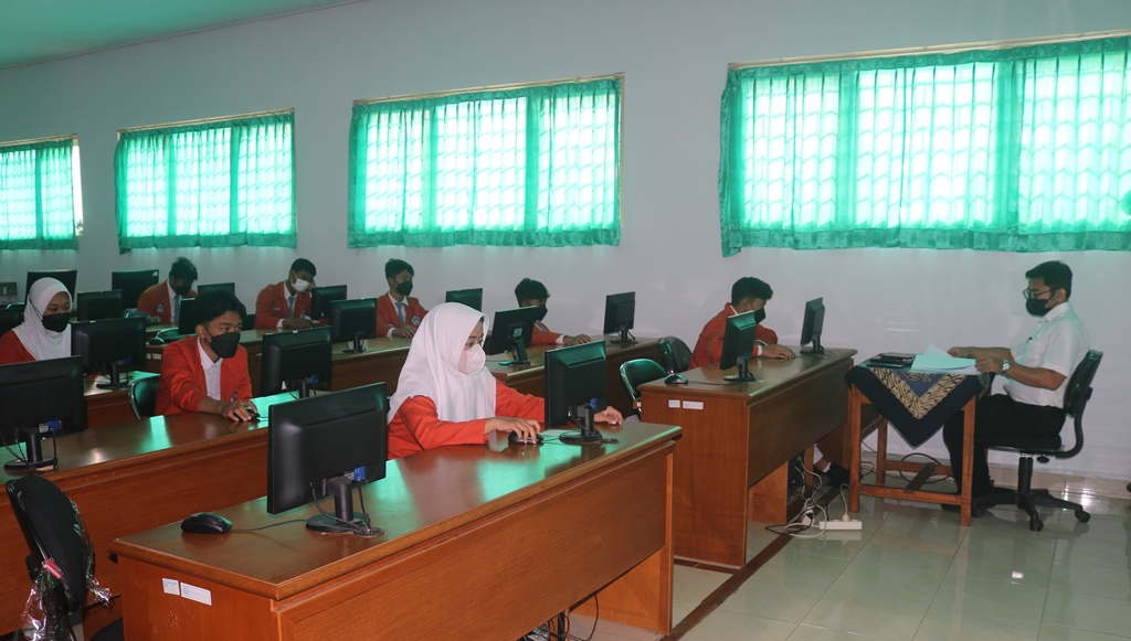 Pelaksanaan Asesmen Nasional Berbasis Komputer (ANBK) di SMA Negeri 1 Cangkringan Tahun 2022
