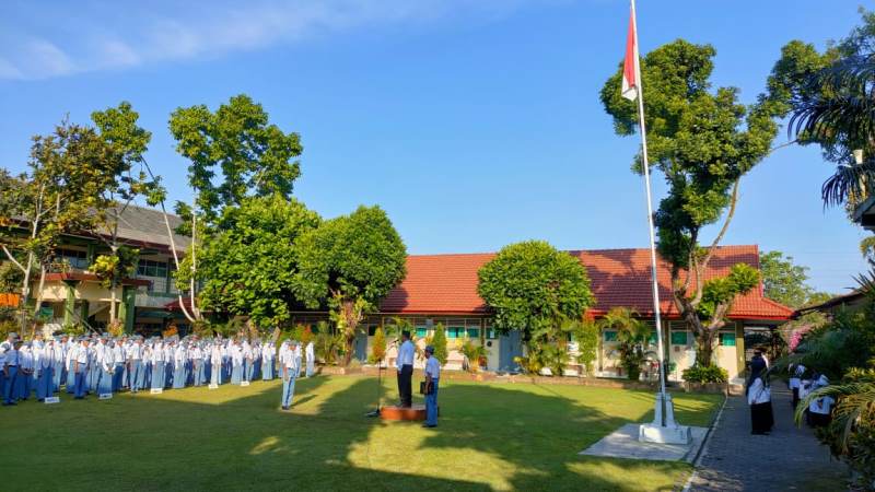 SMA Negeri 1 Cangkringan Melaksanakan Upacara Hari Lahir Pancasila 2023