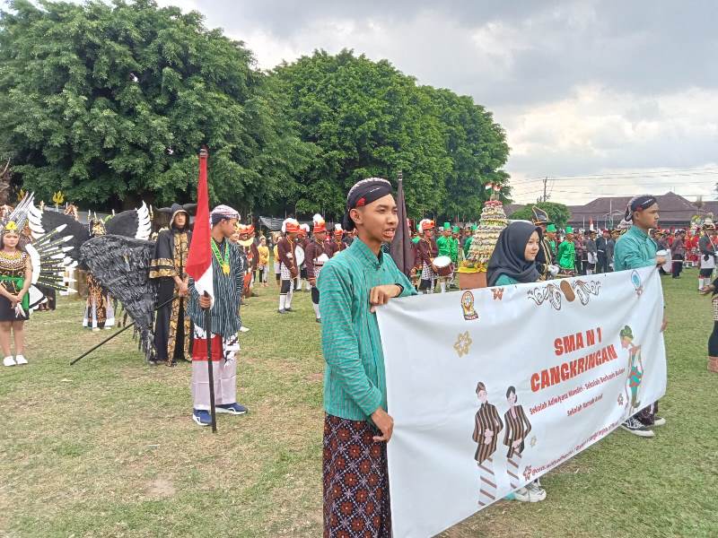 Karnaval Tim Budaya  SMA Negeri 1 Cangkringan Pameran Potensi Daerah Sleman 2023