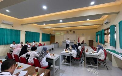 Tim Adiwiyata SMA N 1 Cangkringan Mendampingi Visitasi  Sekolah Adiwiyata di SMA N 1 Pakem