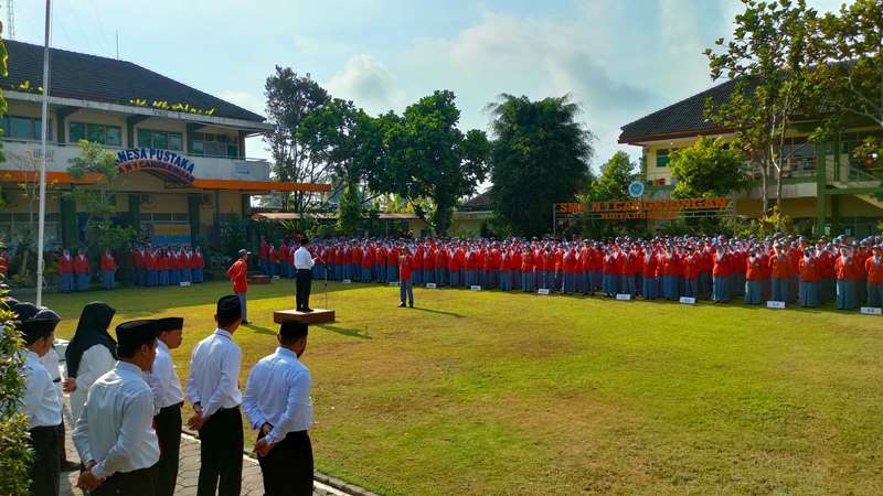 SMA Negeri 1 Cangkringan Melaksanakan Upacara Hari Pahlawan Nasional 2023