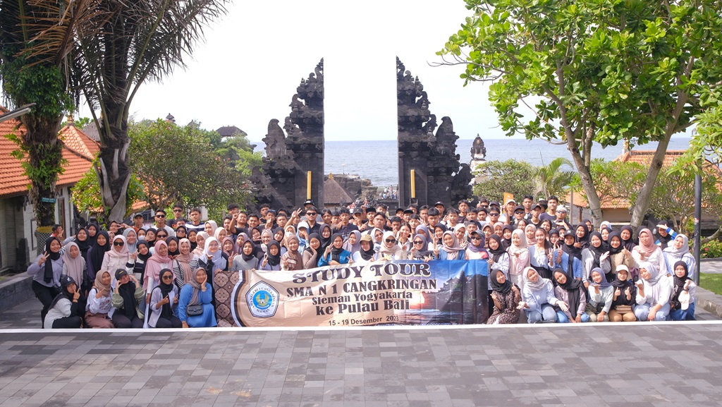Program SMA Negeri 1 Cangkringan Pembelajaran Luar Sekolah Bali 2023