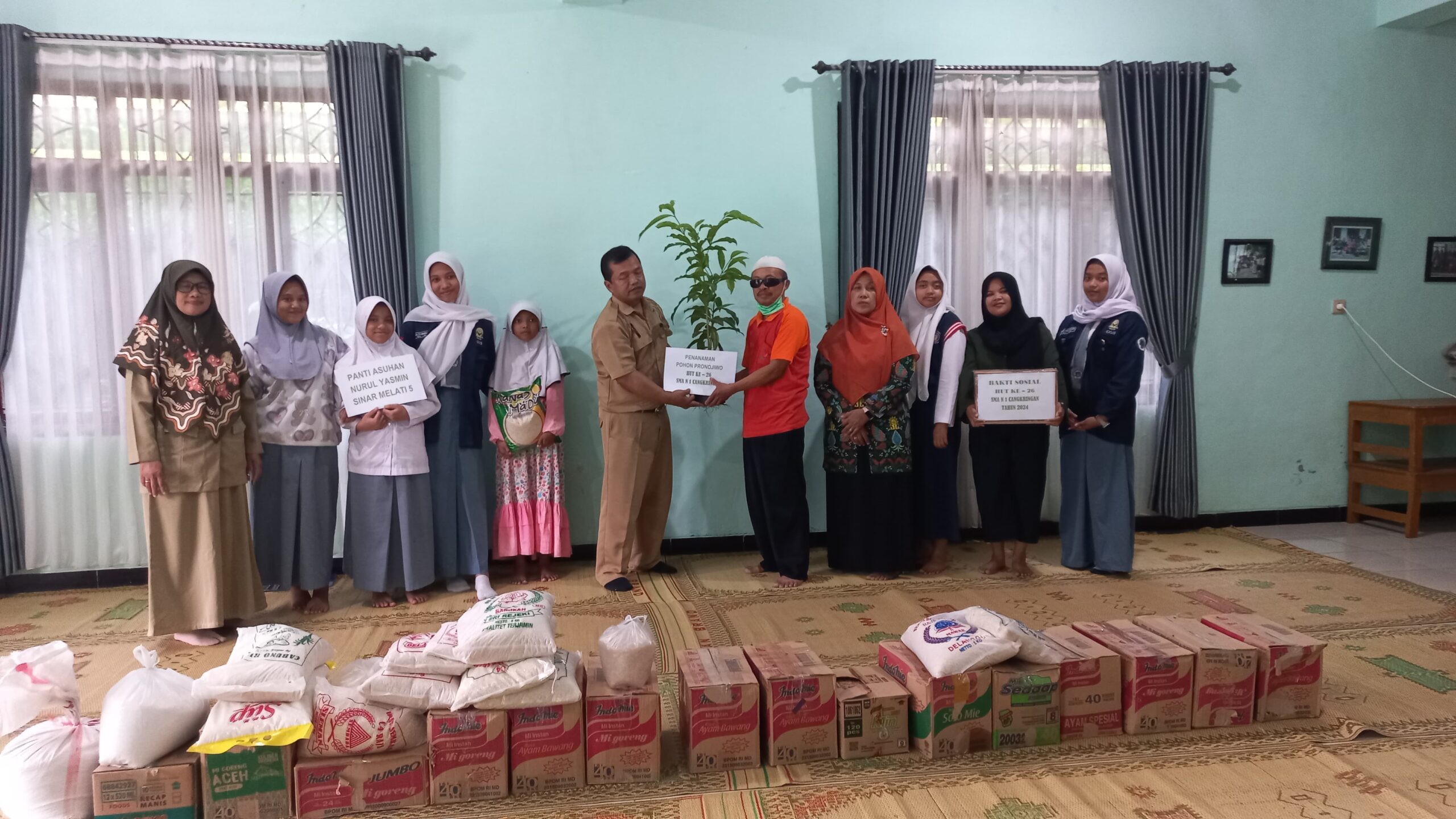 Baksos Ke Panti Asuhan Dan Penanaman Pohon Hut Ke Sma Negeri Cangkringan Tahun