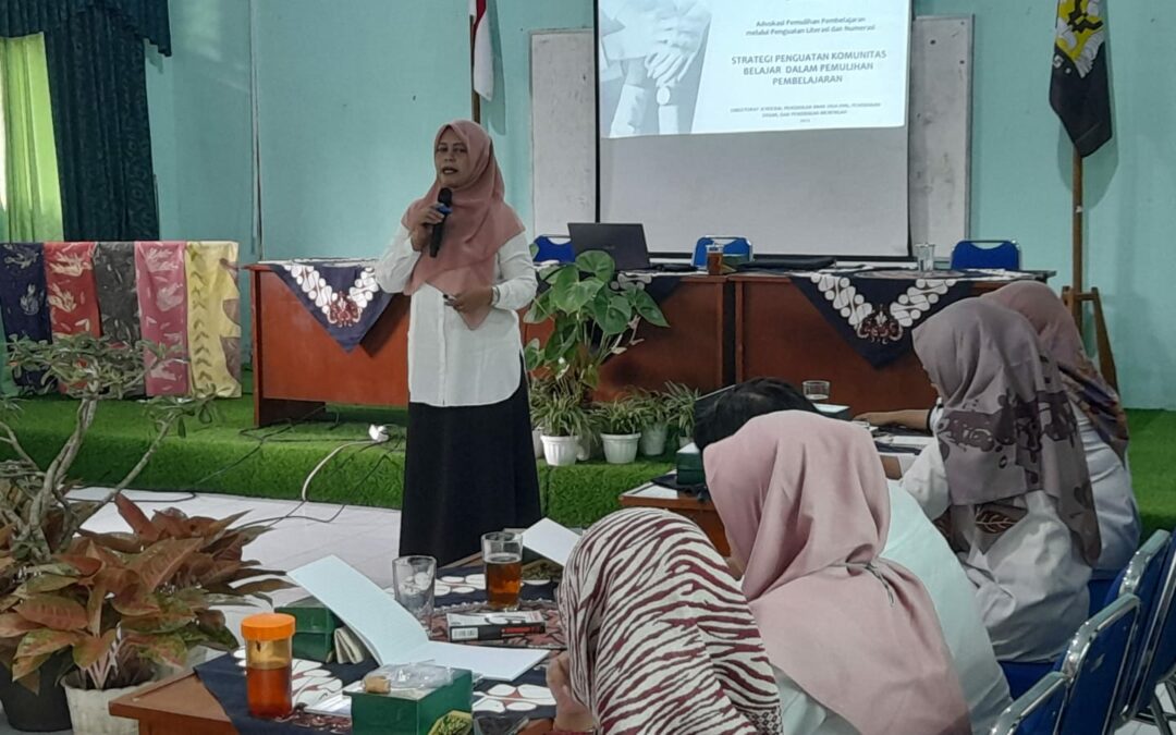 Workshop Pendidik dan Tenaga Kependidikan “ Berintegrasi Dan Adaptif”