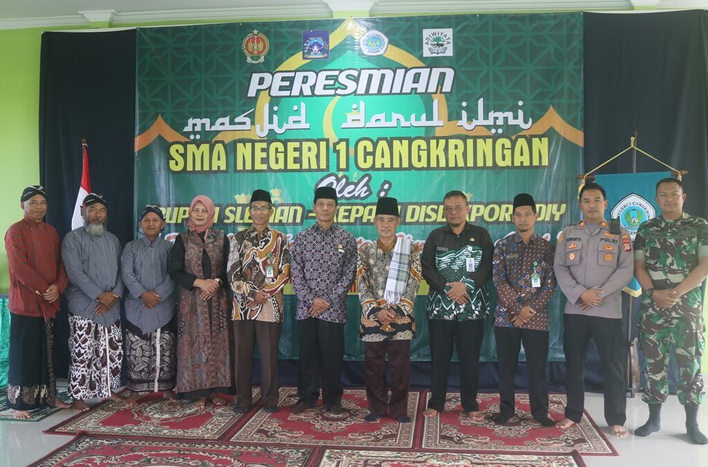 Peresmian Masjid Darul Ilmi oleh Bupati Sleman-Kadisdikpora DIY