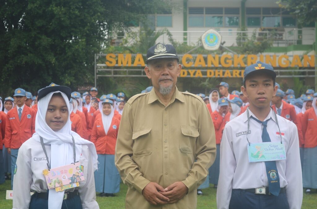 Upacara Bendera Pembukaan Kegiatan PLS dan P3K Tahun Pelajaran 2025/ 2026 di SMAN 1 Cangkringan