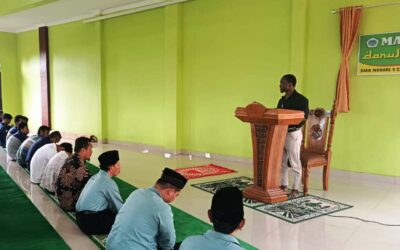 Tamu Dari Ghana Khutbah Jumat: Bahasa Inggris-Bahasa Arab