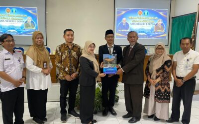 HENI WULAN SARI, S.Pd. GURU SMANCA MENJADI KEPALA SMAN 1 DEPOK