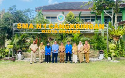 SMANCA MENERIMA DUA MAHASISWA PLP UII TAPEL 2026/2027